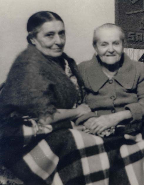Аталия Ильинична и Бикенеш Исааковна Баккал (Сапак)